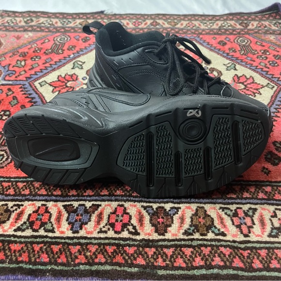 2018 Nike Air Monarch Shoes | Black | Men’s Size 7 EUC - Picture 4 of 10